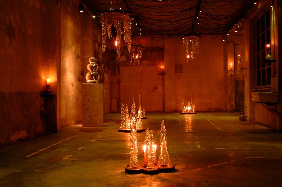 Illominous, 2004, installation view